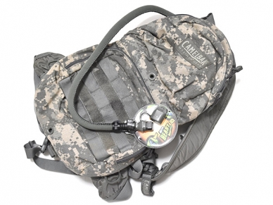 米軍放出品 Camelbak MULE キャメルバック ハイドレーション バッグ ACU/UCP 陸軍