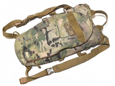 米軍放出品 CAMELBAK キャメルバック ハイドレーション ポーチ バッグ マルチカム 陸軍