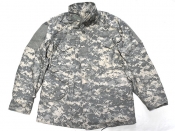 米軍実物 M65 フィールドジャケット 防寒 ARMY 陸軍 ACU/UCP S/S